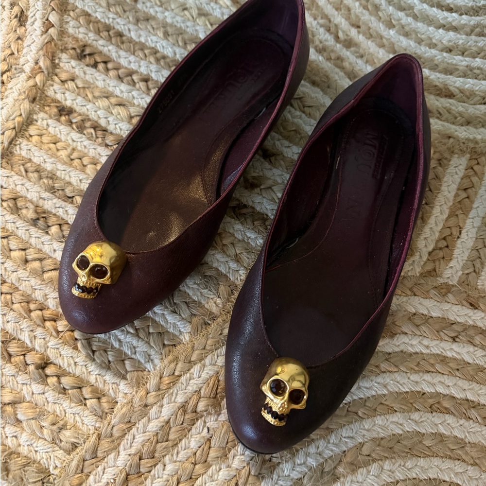 Alexander McQueen Dark burgandy  Flats with Gold Skull Detail